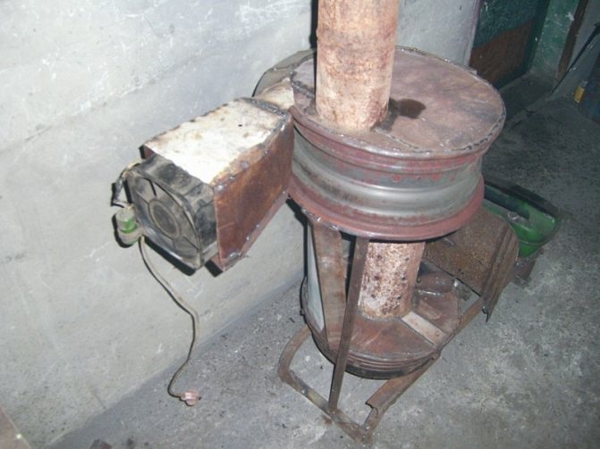 Dickbauchofen aus Schrott