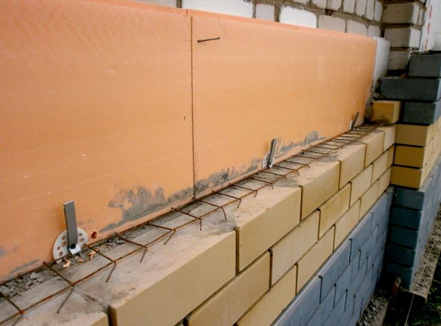 How to insulate the walls of the house from the outside - with foam or foam 2