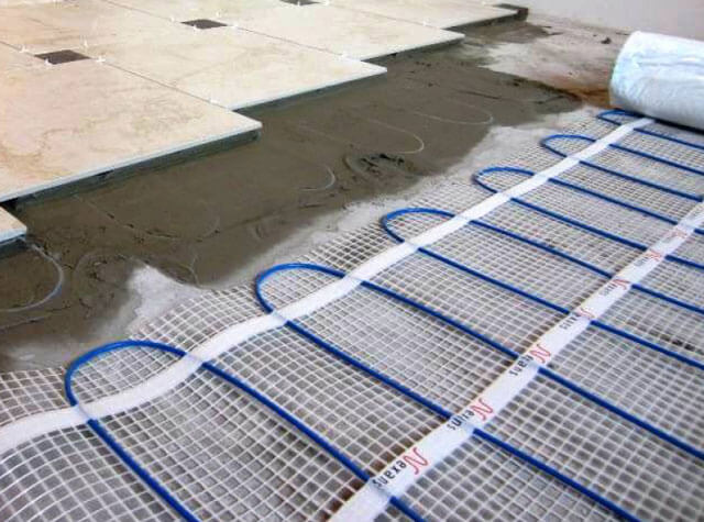 elektrische Fußbodenheizung unter Fliesen