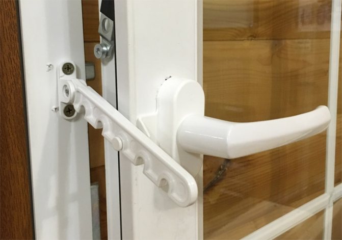 Скоба-гребен