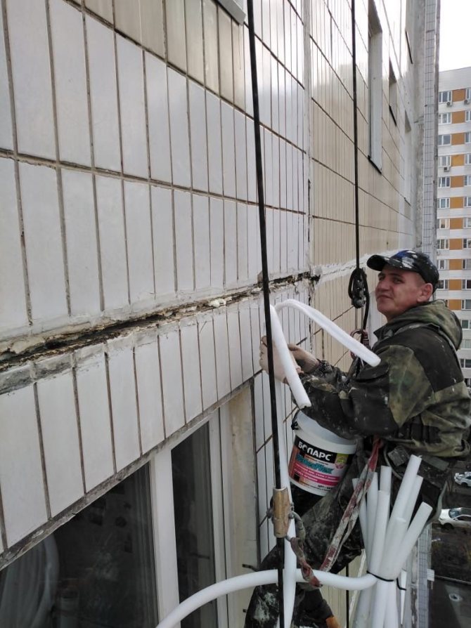 joints d'étanchéité dans une maison en panneaux
