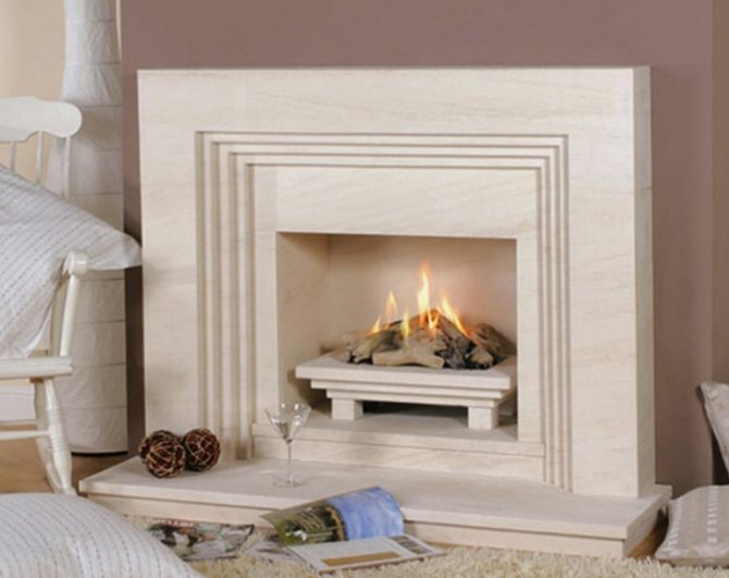 Как да инсталирате декоративна камина в апартамент