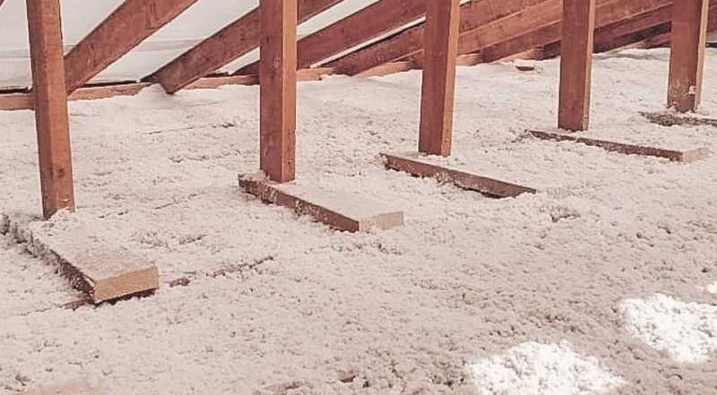 Como isolar o teto em uma banheira com telhado frio com suas próprias mãos