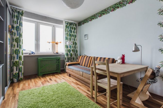 Как да затворите радиатора в детската стая