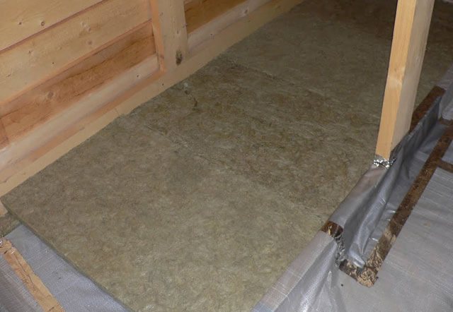 que isolamento é melhor para um banho no teto