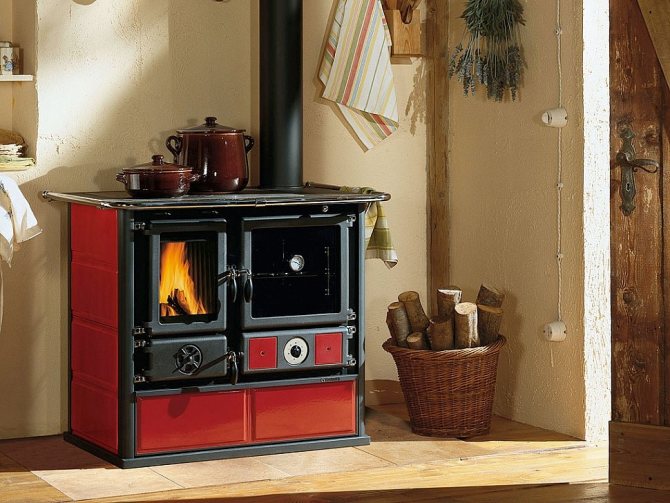 Камина в класически стил с фурна