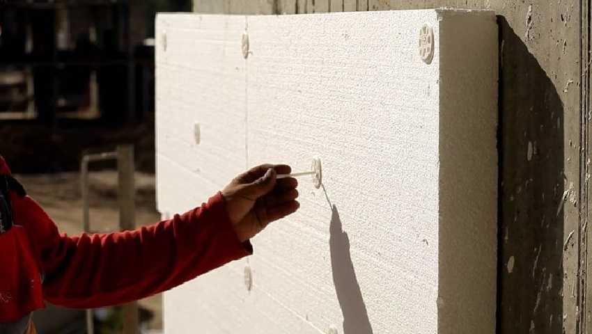 Фиксиране с дюбели-пирони