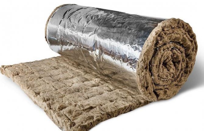 Minvata avec du papier d'aluminium