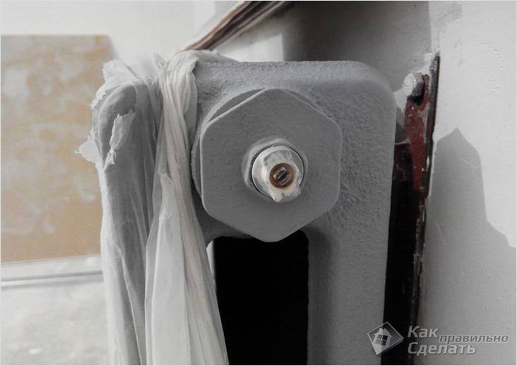 Можете да използвате плоска отвертка