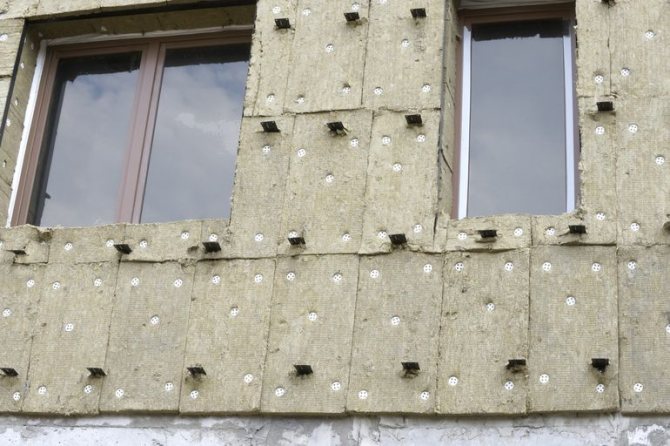 Was ist verboten, Steinwolle für Wände zu befestigen