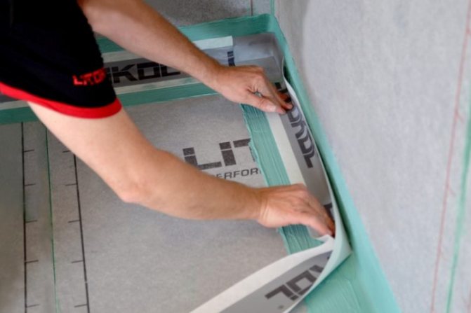 Aplicação interna de fita adesiva