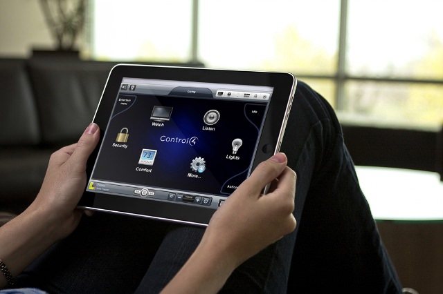 Die Sicherheit des Sommerhausbereichs ist uns sehr wichtig. Und der Grund ist nicht nur die Ernte und Ausrüstung, die uns lieb ist, sondern auch unsere Lieben und Kinder, die sogar in erster Linie