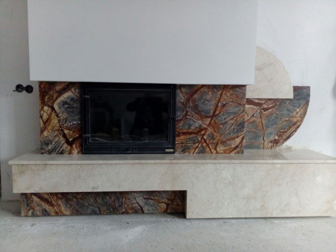 Мраморна камина