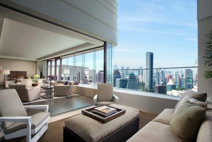 Panoramaverglasung eines Balkons: Arten und Merkmale der Technologie