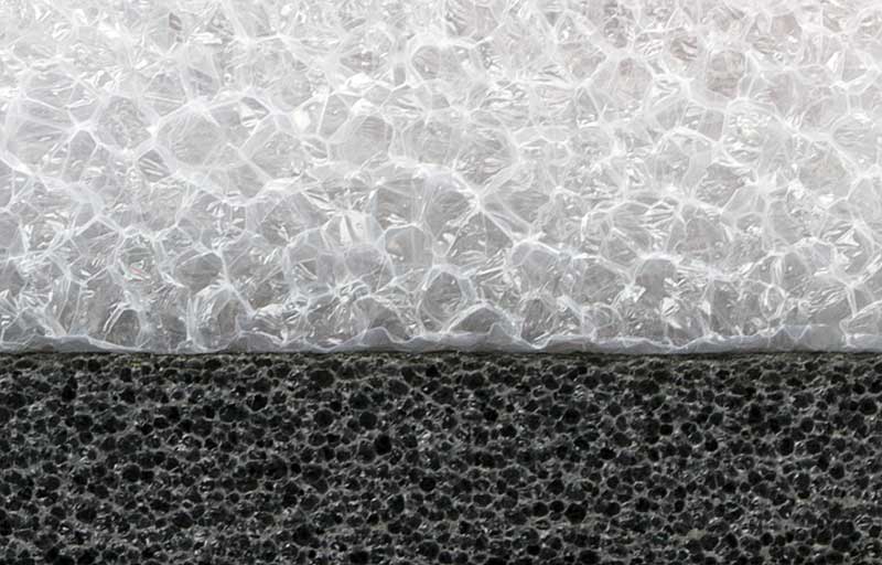 Mousse de polyéthylène dans une coupe