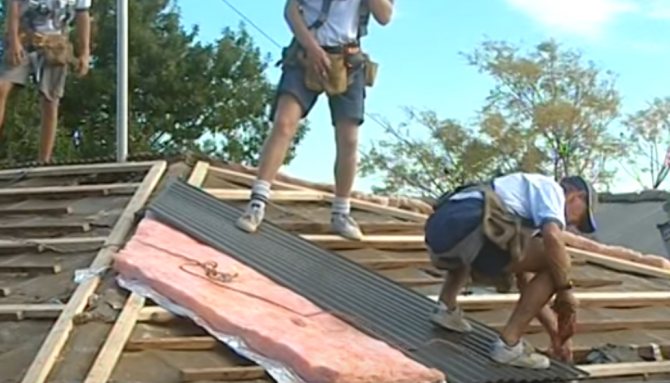 Преди да изолирате къща от велпапе, трябва да изберете най-висококачествения материал