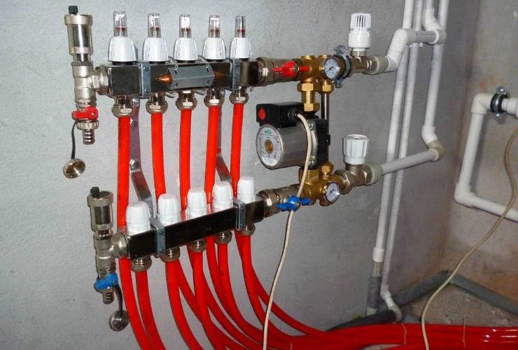 Разпределителен колектор за нагряване „направи си сам“: схеми и характеристики на сглобяването