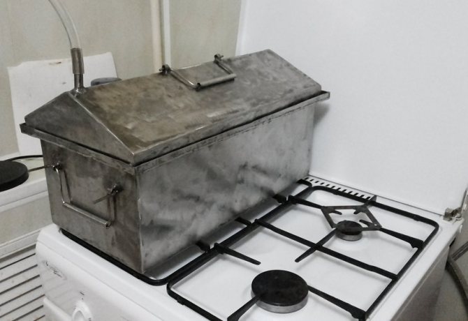 Препоръчително е да направите пушач, така че да се побере на газова печка