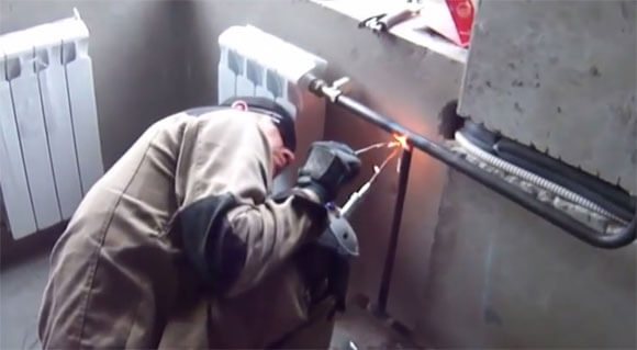 Направи си сам ремонт на щрангове в жилищен блок