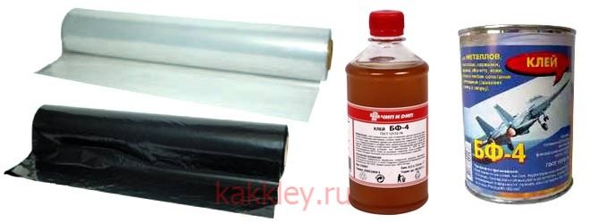 Technologie d'isolation de plafond avec isolation en feuille dans une maison privée