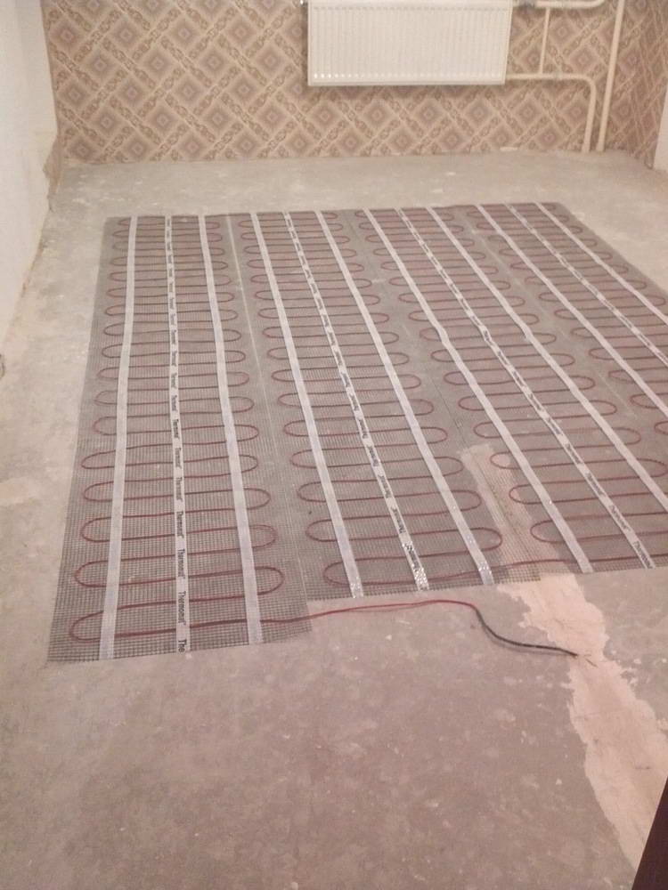 Топъл под в кухнята