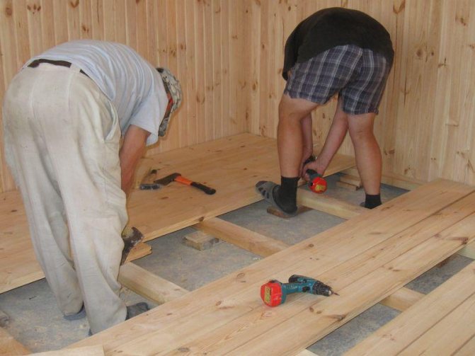 Полагаме груб дървен под със собствените си ръце