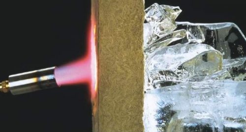 Do-it-yourself-Türisolierung im Bad