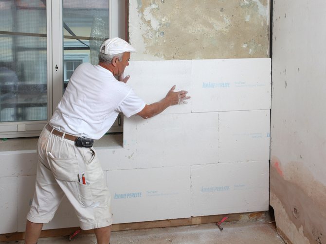 Изолация на фасадата на къщата с пяна - снимка 8