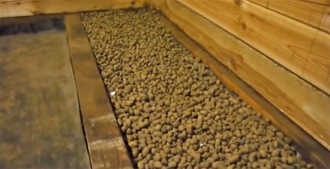 Dämmung der Decke mit Blähton