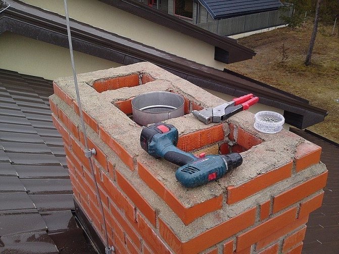 изход за комин към покрива